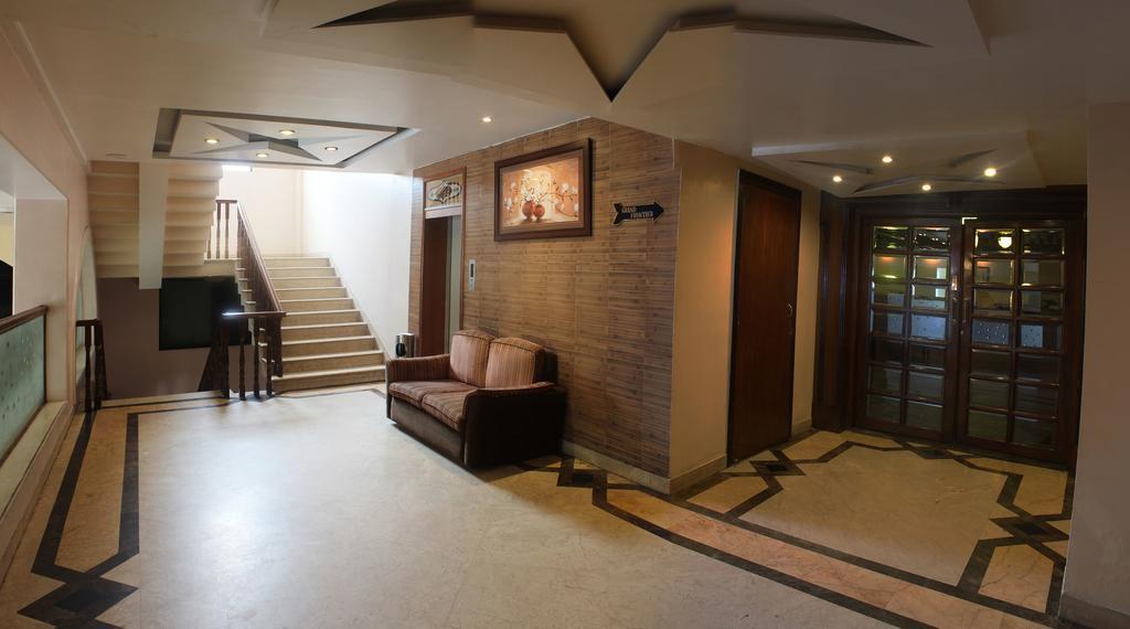 Hotel Grand International Rāipur Kültér fotó