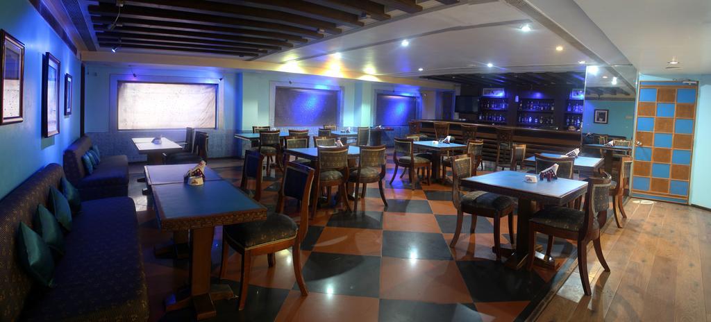 Hotel Grand International Rāipur Kültér fotó