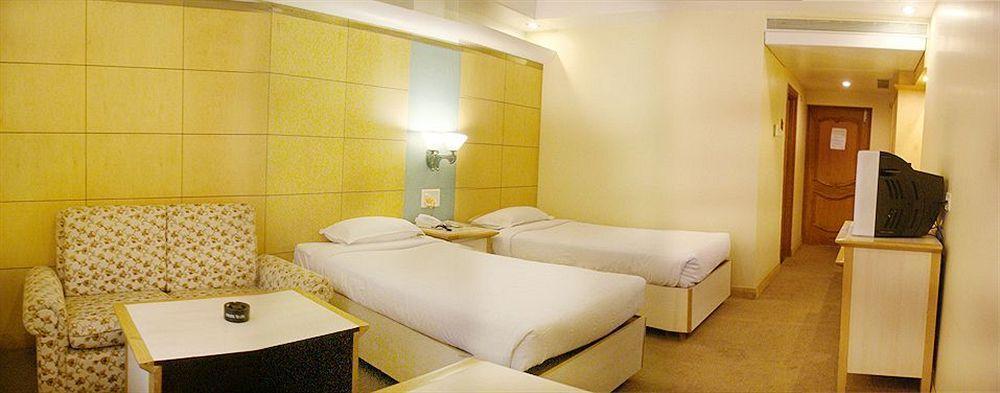 Hotel Grand International Rāipur Kültér fotó