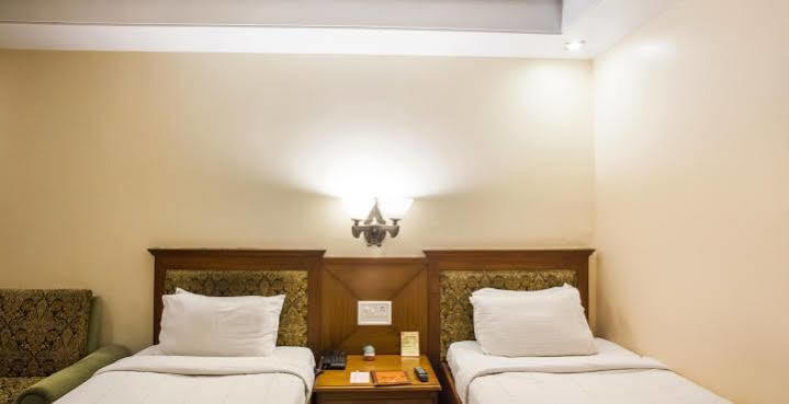Hotel Grand International Rāipur Kültér fotó