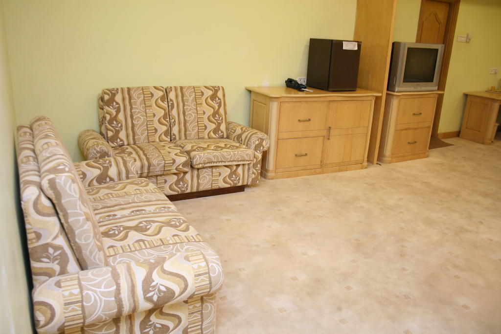 Hotel Grand International Rāipur Kültér fotó